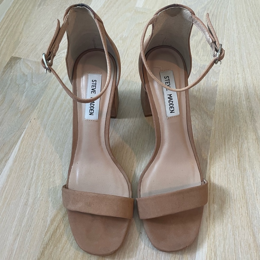 Steve Madden Gracelynn Camel Nubuck Size 6.5